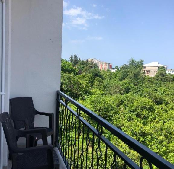 پانسیون Guest House My Home