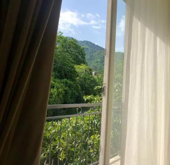 پانسیون Guest House My Home