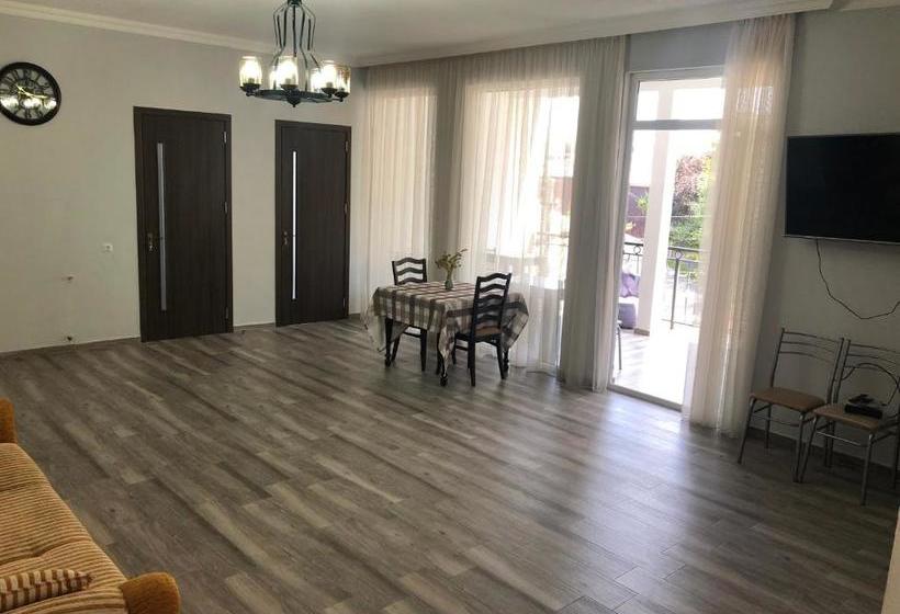 پانسیون Guest House My Home