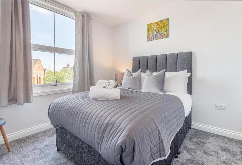 Host & Stay   The Bull Inn, 3 Double Rooms