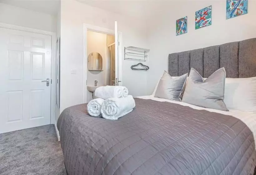 Host & Stay   The Bull Inn, 3 Double Rooms