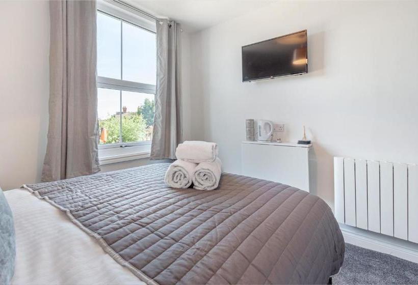 Host & Stay   The Bull Inn, 3 Double Rooms