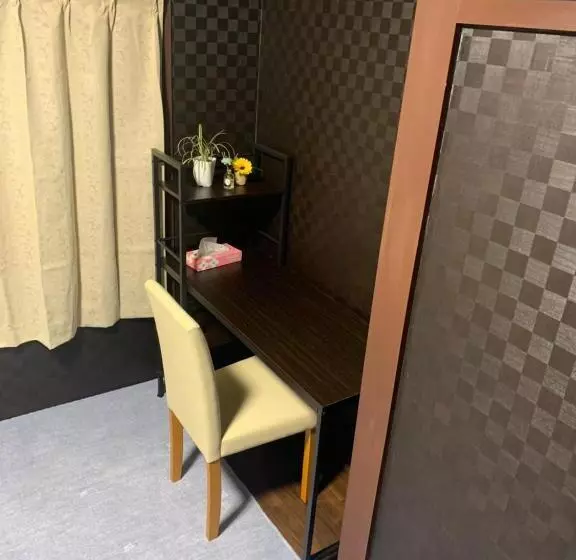 Retkeilymaja プチホテル苫小牧ステーション