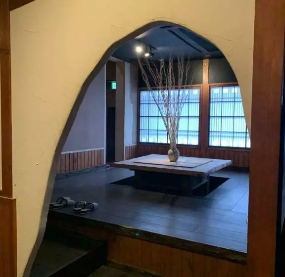 Retkeilymaja プチホテル苫小牧ステーション