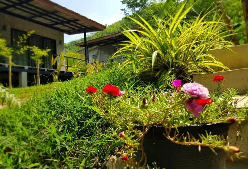 تختخواب و صبحانه Annie Meen S Place Koh Yao Noi