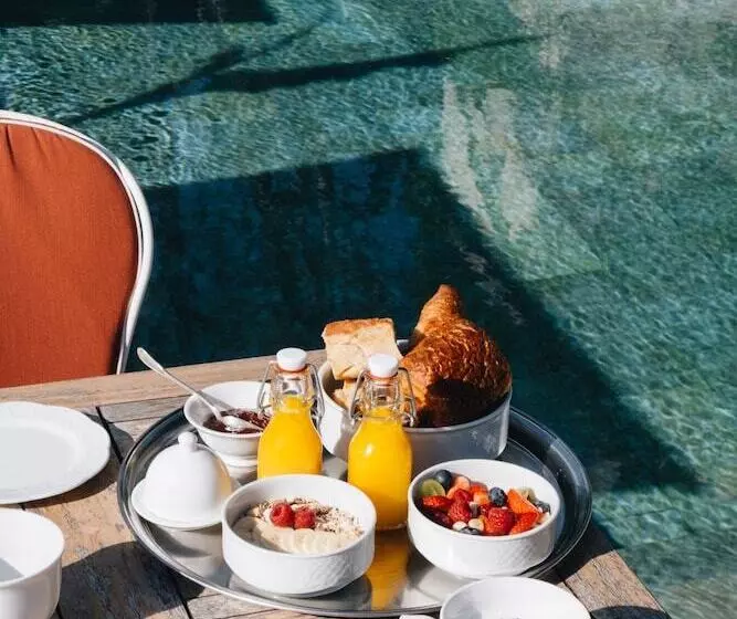 Aamiaismajoitus (B&B) Le Château Réal