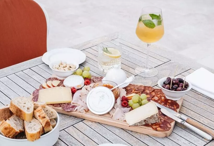 Aamiaismajoitus (B&B) Le Château Réal