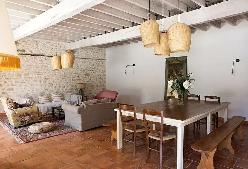 Aamiaismajoitus (B&B) Le Château Réal