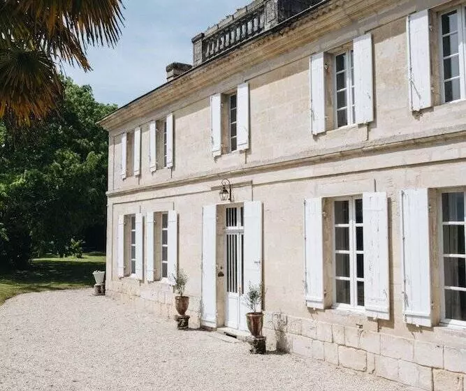 Aamiaismajoitus (B&B) Le Château Réal