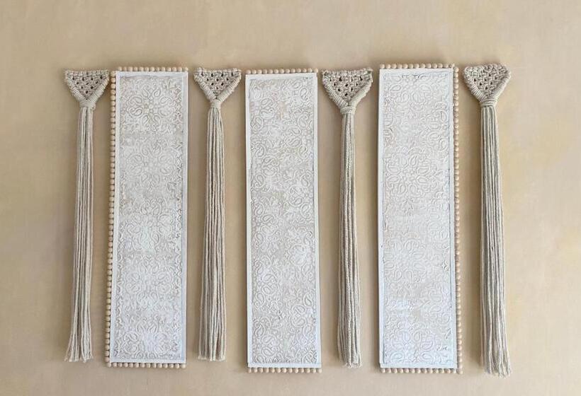 Nocleg ze śniadaniem Pathos Guest House