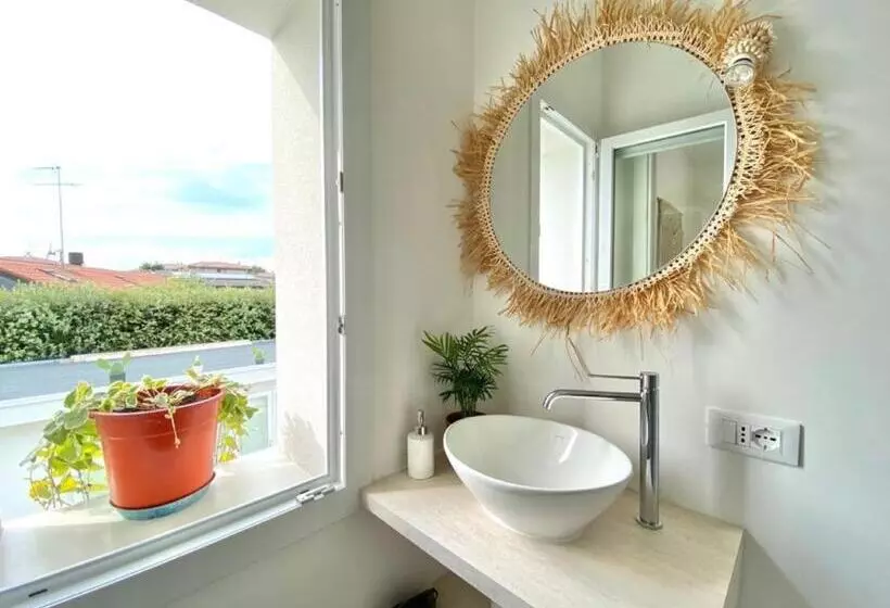 تختخواب و صبحانه Pathos Guest House