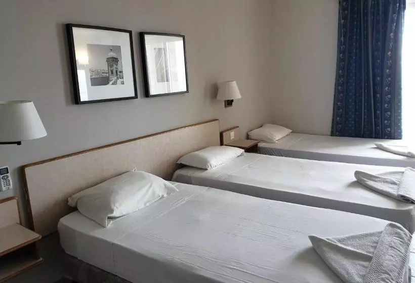 هاستل Sliema Chalet