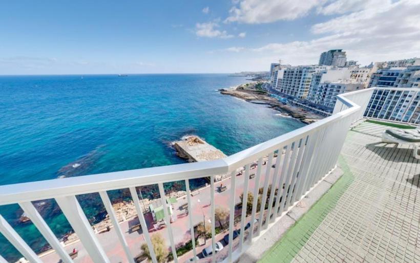 هاستل Sliema Chalet