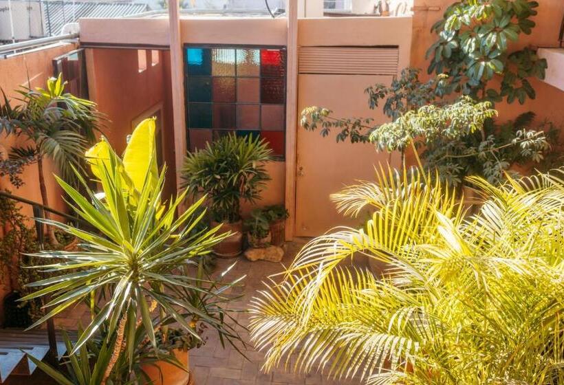 Отель Boulenc Bed And Bread