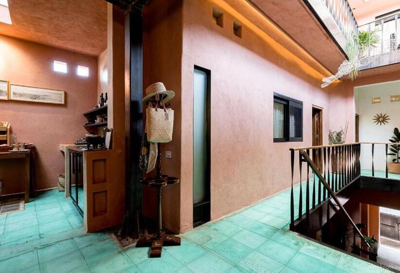 Отель Boulenc Bed And Bread