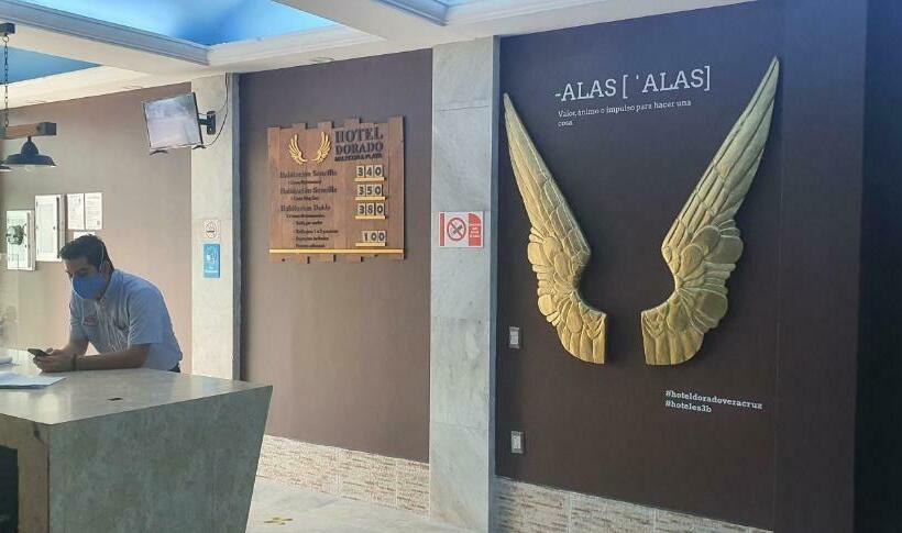 호텔 Dorado A Una Calle De Playa Regatas Y El Malecon