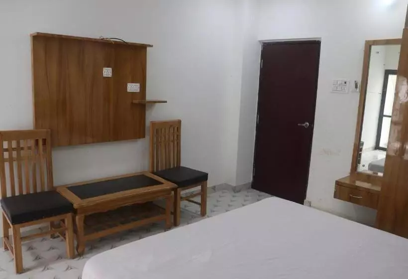 ホテル Hari Om By Wb Economy, Nalanda ,bihar