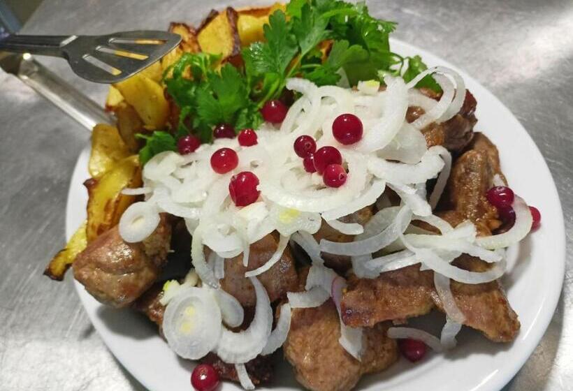 Kolochava Hotel & Restaurant