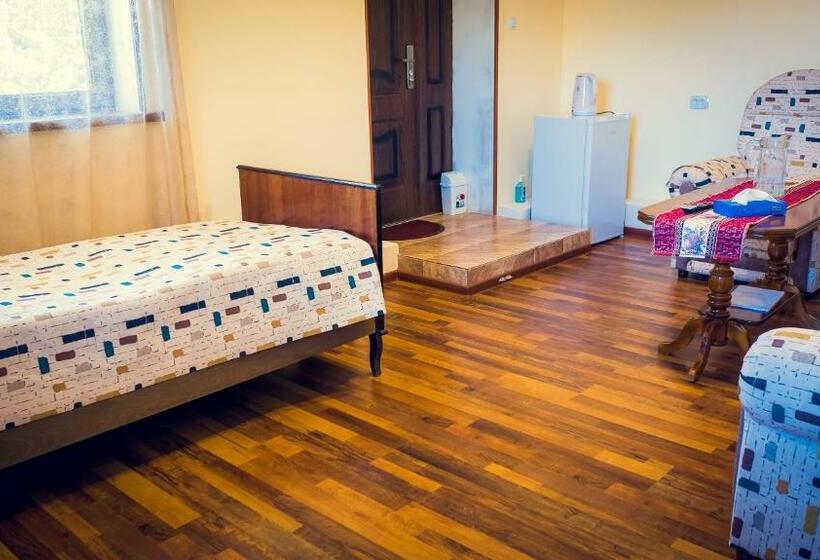 Pensão Amoj B&b And Guest House