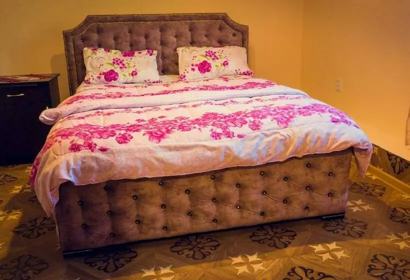 Majatalo Amoj B&b And Guest House