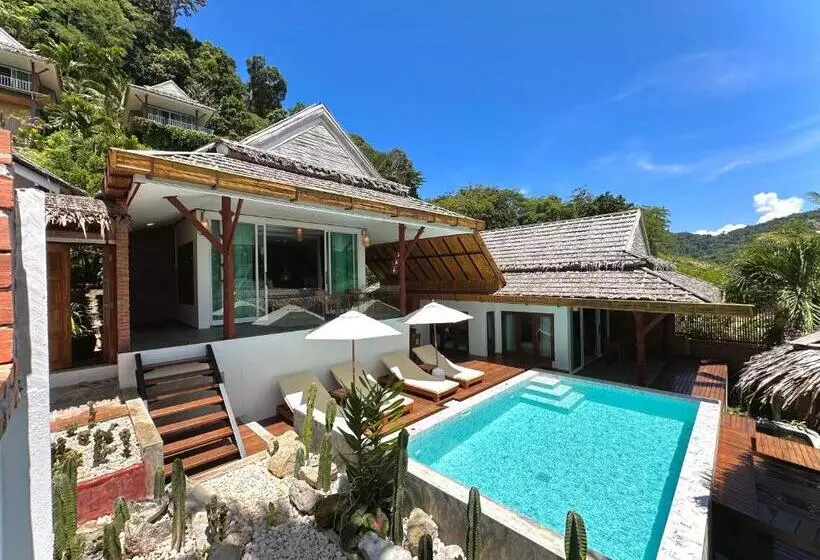پانسیون Baan Phuvara Retreat   Romantic Jacuzzi Mountain View Villas