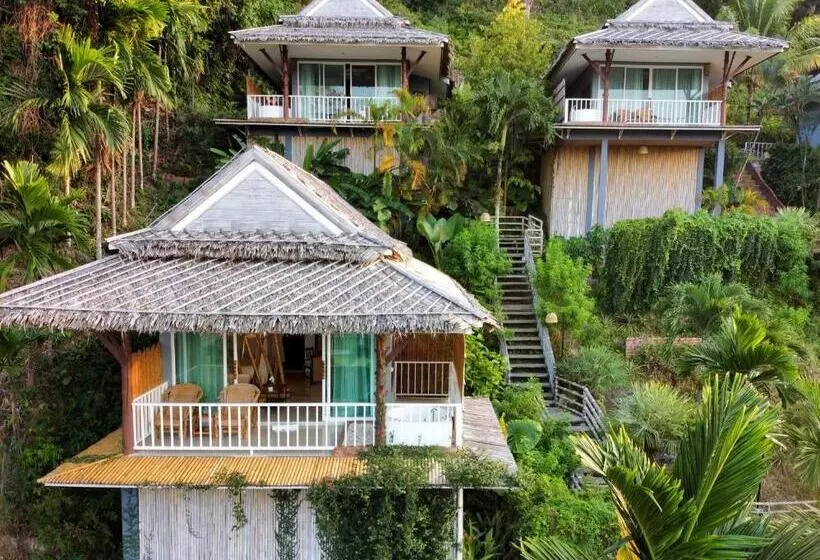 پانسیون Baan Phuvara Retreat   Romantic Jacuzzi Mountain View Villas