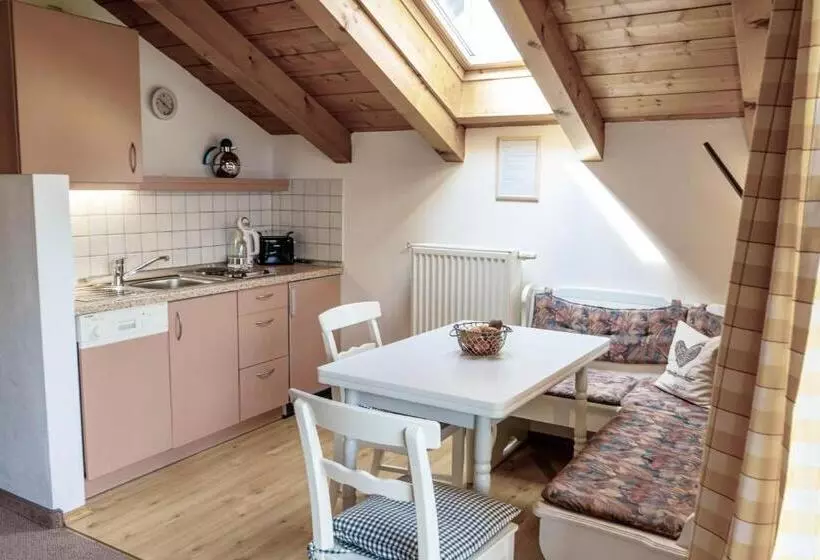 ペンション Gästehaus Quirin