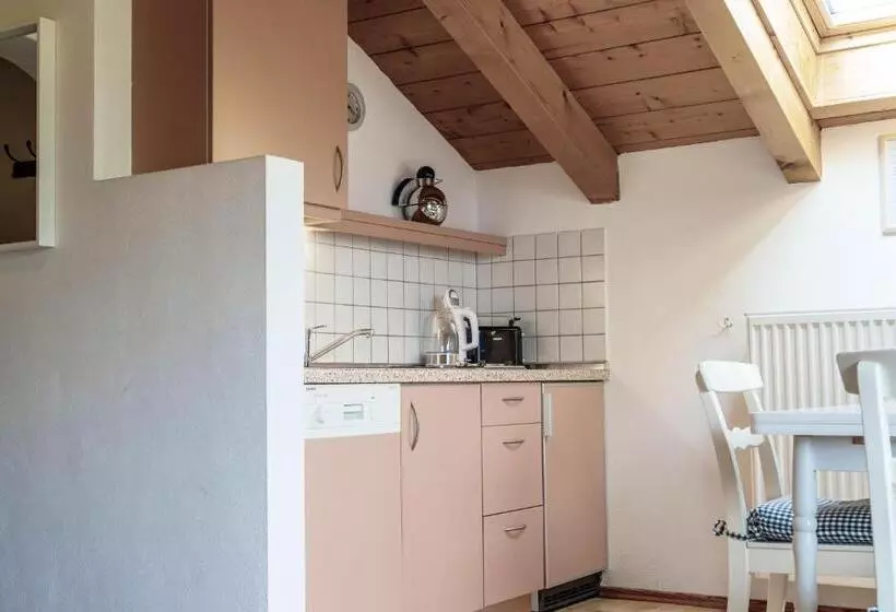 ペンション Gästehaus Quirin