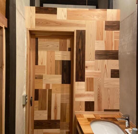 Pension 六根ゲストハウス Rokkon Guest House