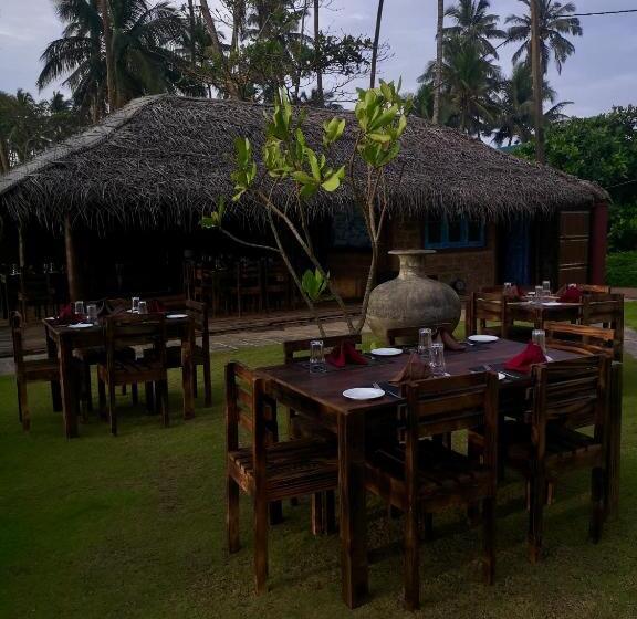 مبيت وإفطار Thoduwawa Beach Villa