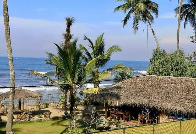 ベッドアンドブレックファースト Thoduwawa Beach Villa