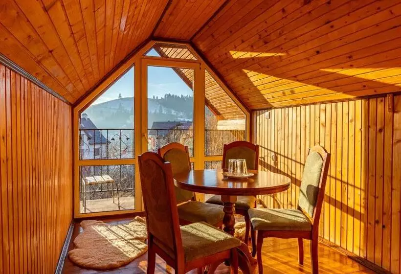 Hotelli гуцульська світлиця