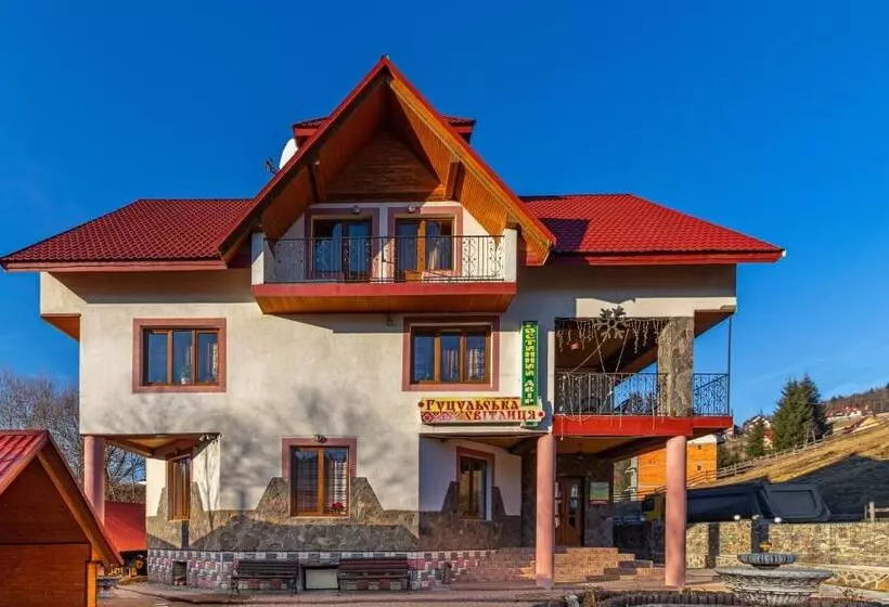 Hotelli гуцульська світлиця