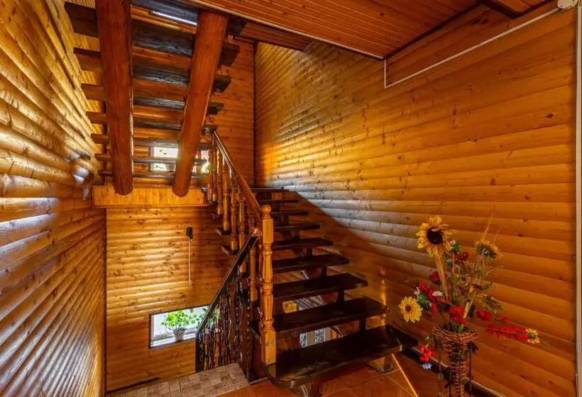 Hotelli гуцульська світлиця