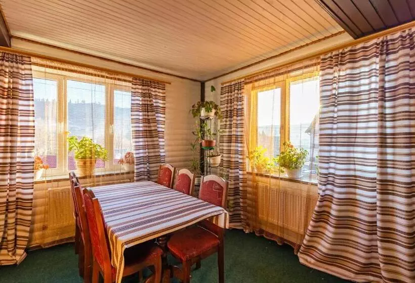 Hotelli гуцульська світлиця