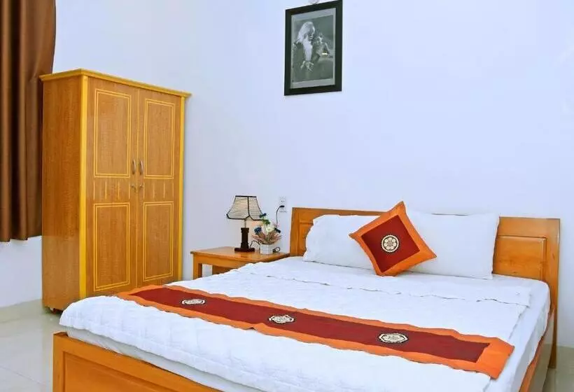 هتل Khách Sạn Hiệp Thạnh