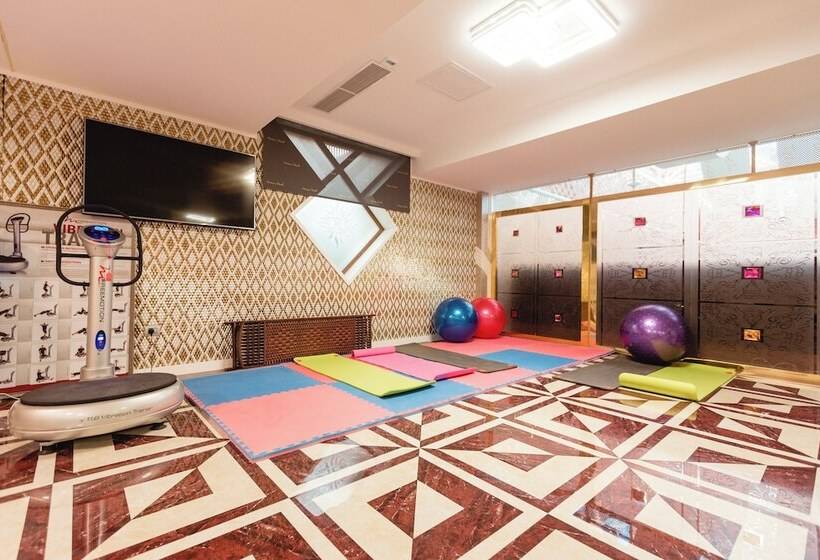 هتل Mariana Trench