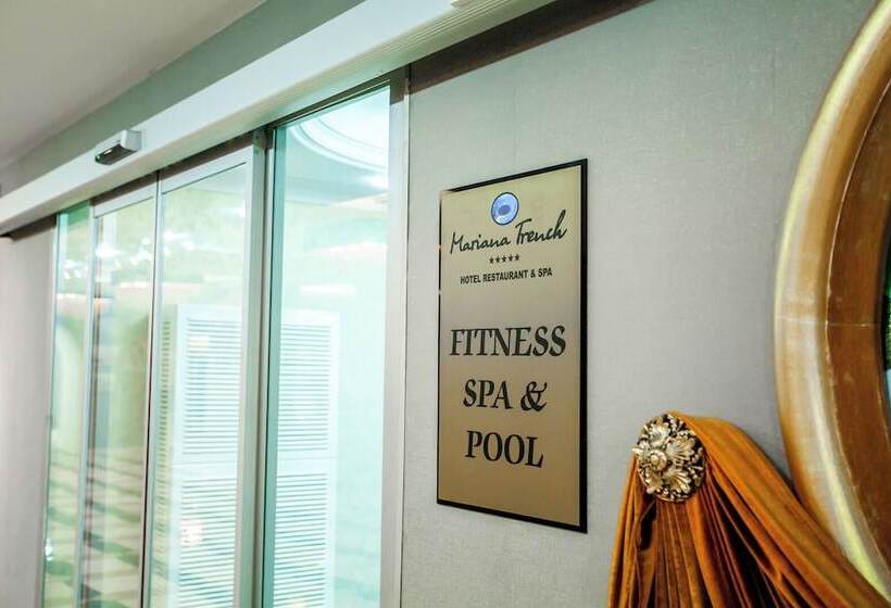 هتل Mariana Trench