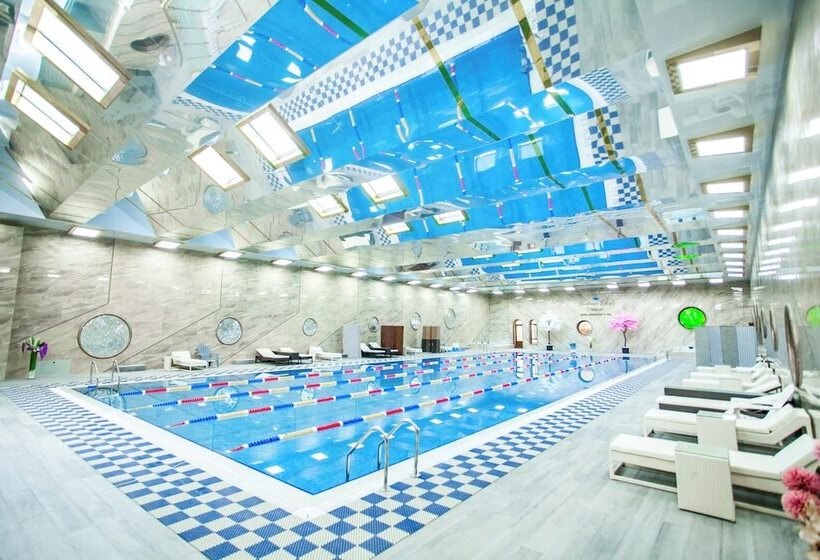 هتل Mariana Trench