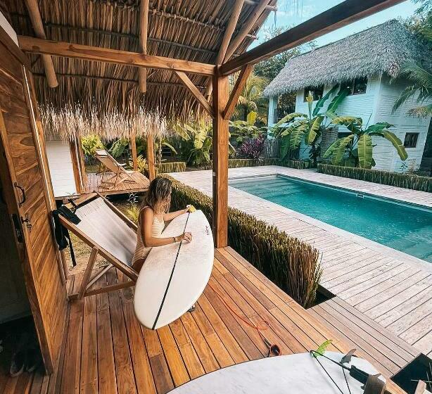 فندق Monoloko Lodge Popoyo