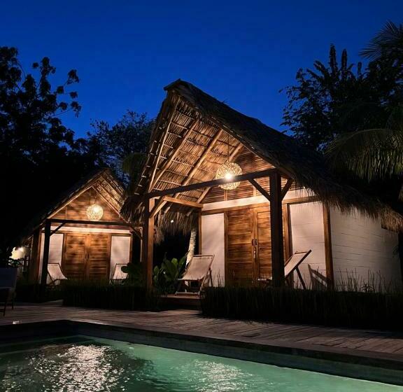 فندق Monoloko Lodge Popoyo