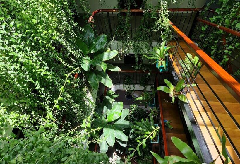 Hotel Nicobar Con Dao