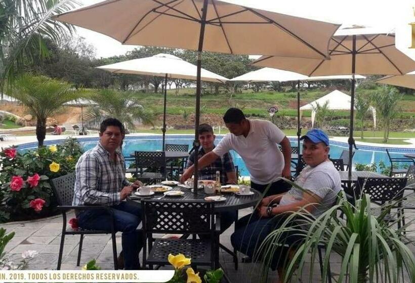 ホテル Real Inn Nuevo Morelos