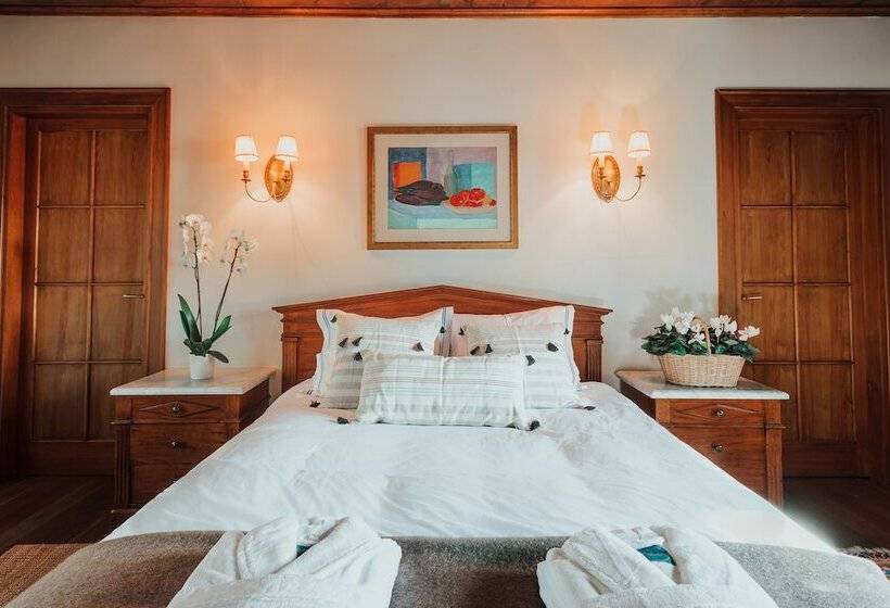 ホテル The Lake House