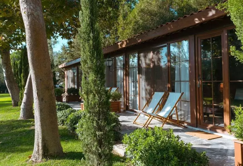 ホテル The Lake House