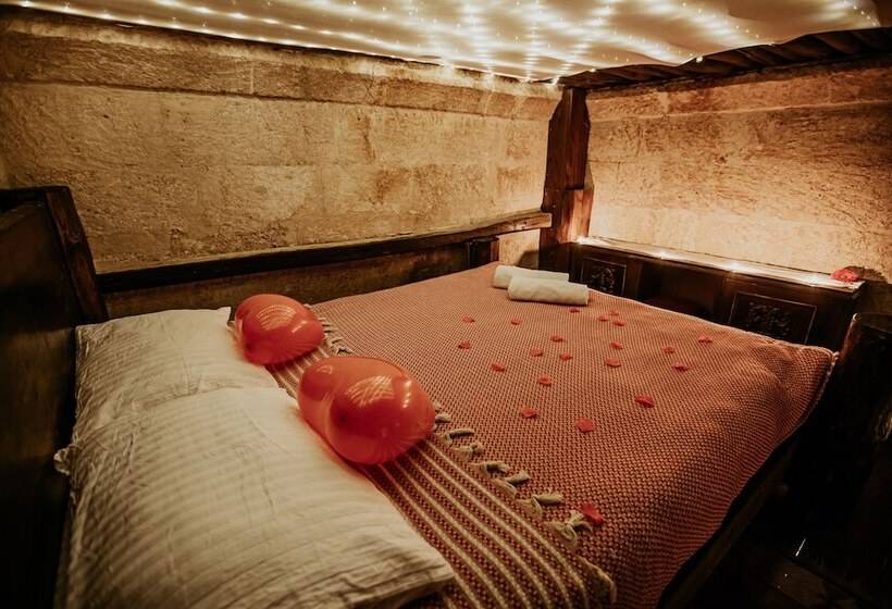 هتل Uc Guzeller Konagi