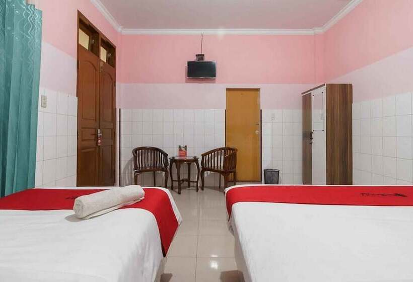 פנסיון Reddoorz Plus @ Jalan Gatot Subroto Medan