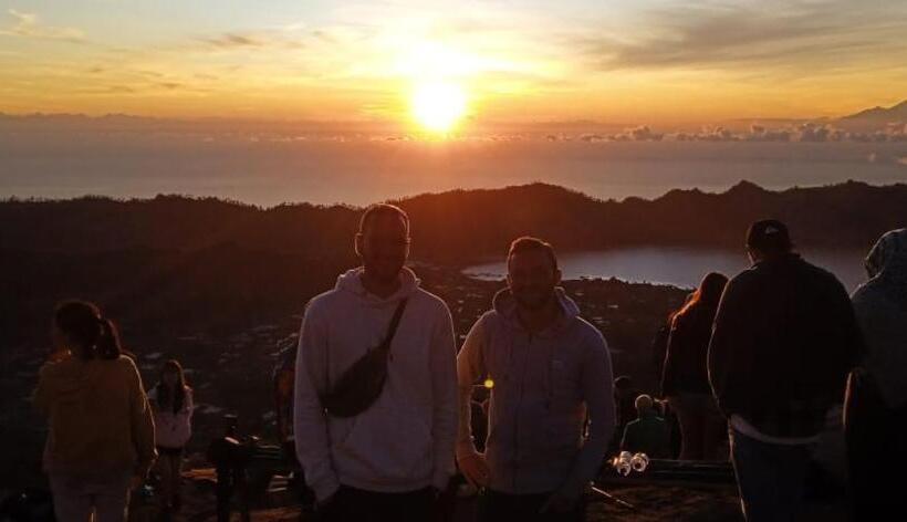 膳宿费 Zelobi Venture