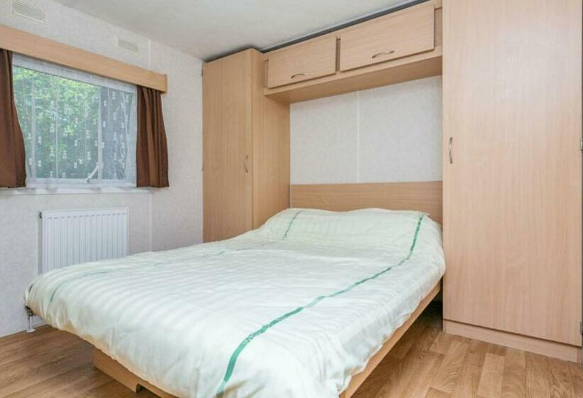 אתר נופש Hh Laambeek Mobile Home