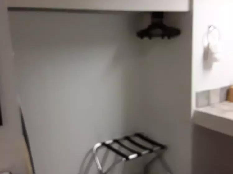 Retkeilymaja Italy Inn